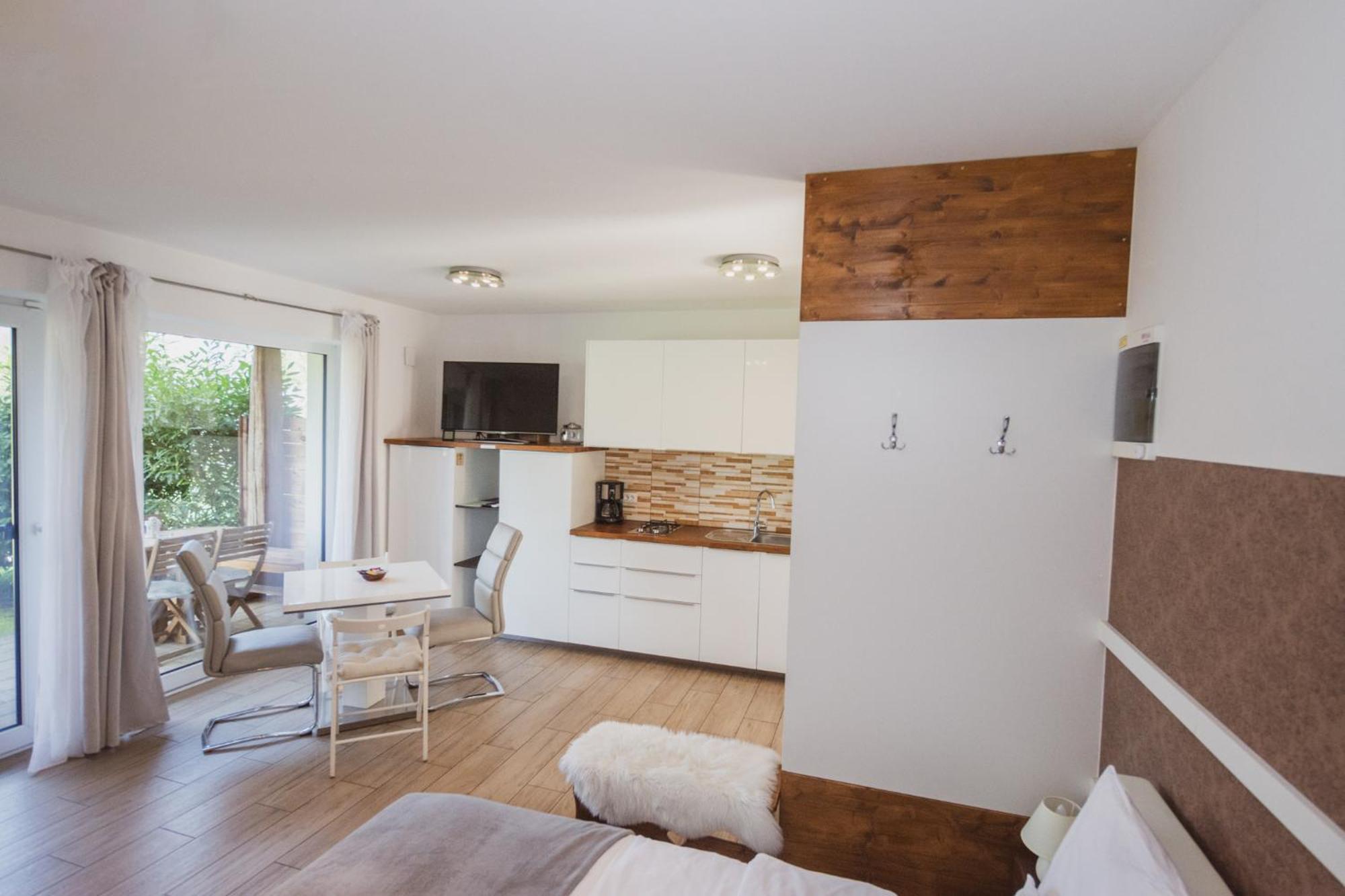 Pr'Fik Apartments Kranj Bilik gambar